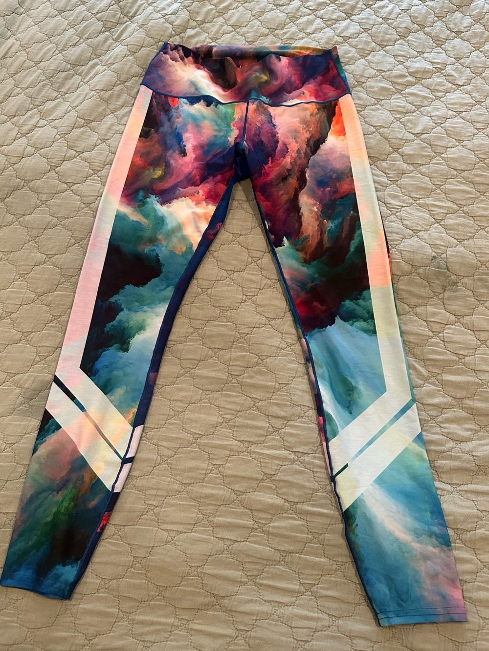 Women’s Colorado Threads High-Rise Multicolor Cloud Print Leggings